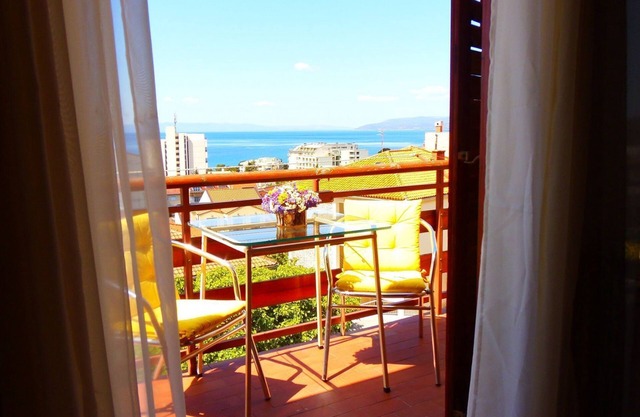 Apartments Bor (10559-A1) - Makarska