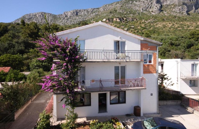 Apartments by the sea Podaca, Makarska - 6745