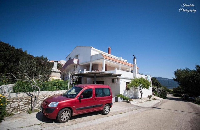 Apartments by the sea Zavalatica, Korcula - 247