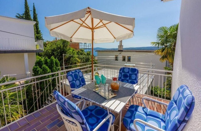 Apartments Danica (66291-A2) - Dramalj (Crikvenica)