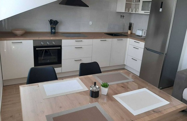 Apartments Dobrila - Superior Two Bedroom Apartment with Terrace and sea view - B2