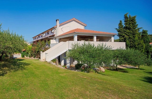 Apartments Draga, (3019), Jelsa, Croatia