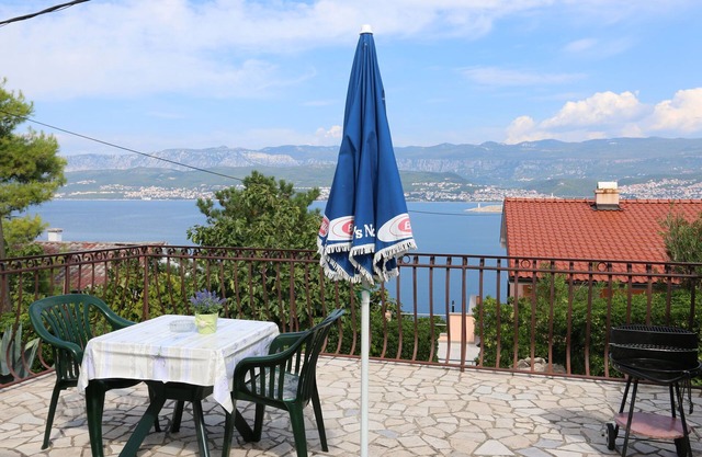 Apartments Dunato Anita (60244-A1) - Silo - island Krk