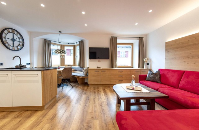 Apartments Fina 158A