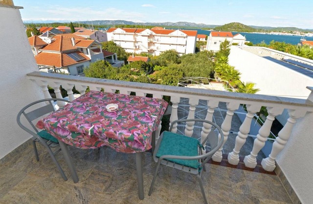 Apartments Murter Kopriva (117021-A6) - Murter - island Murter