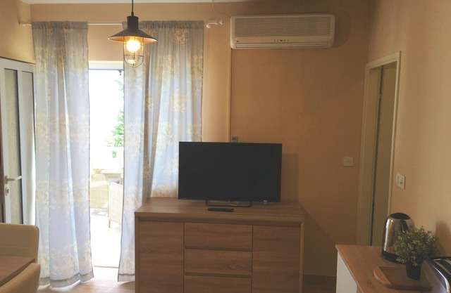 Apartments Damir - Katarina (34861-A2) - Sutivan - island Brac