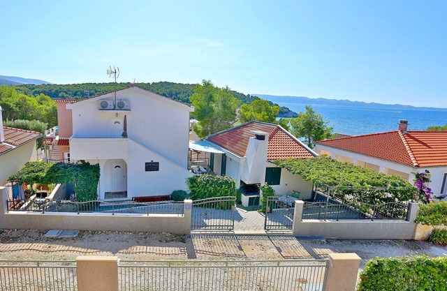 Apartments Ivan, (14796), Osibova, Croatia