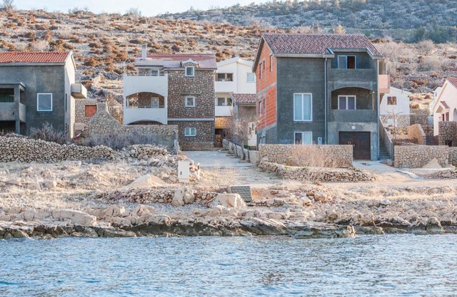 Apartments Karlo