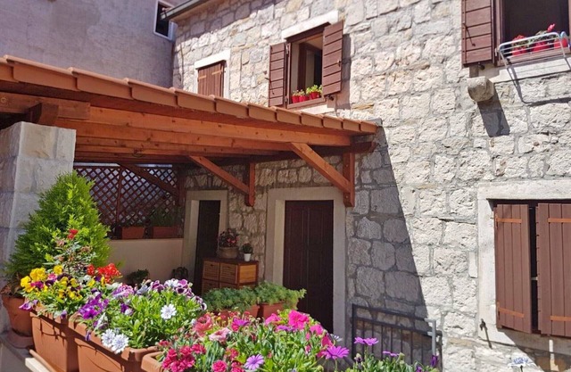 Apartments Lina, (7893), Split, Croatia