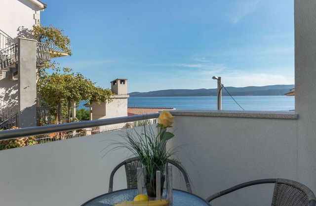 Apartments Lorenzo (26581-A7) - Lokva Rogoznica
