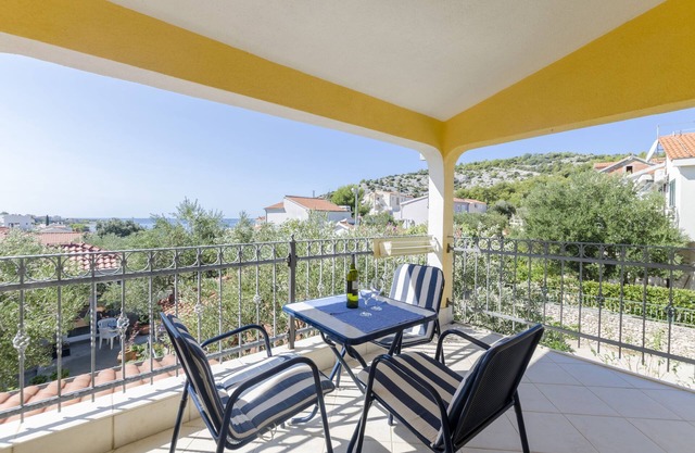 Apartments Marija (10821-A3) - Razanj