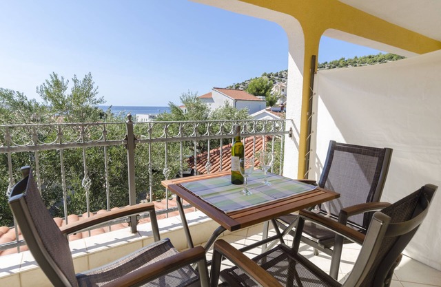 Apartments Marija (10821-A2) - Razanj