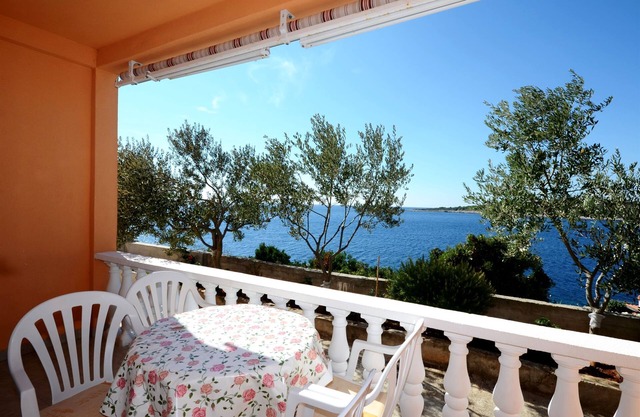 Apartments Marijo (42621-A3) - Sevid