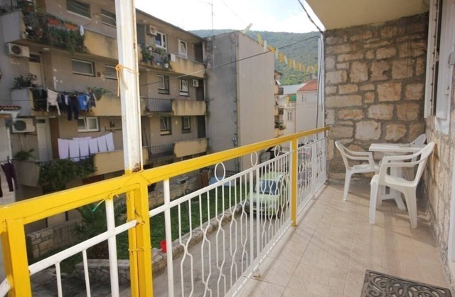 Apartments Mat (10207-A2) - Vis - island Vis
