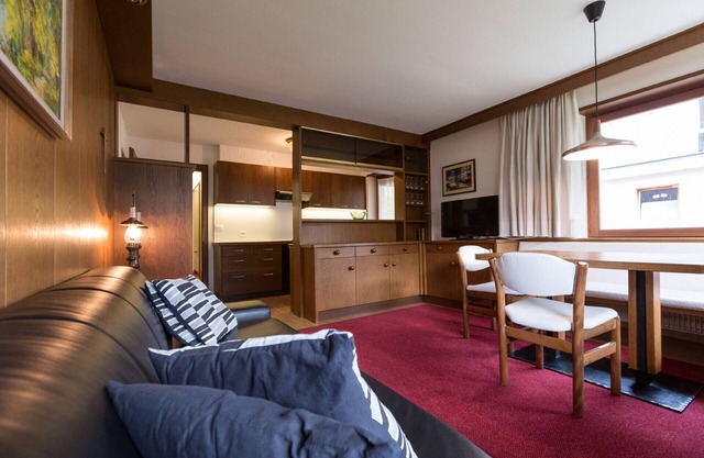 Apartments Meisules 107C