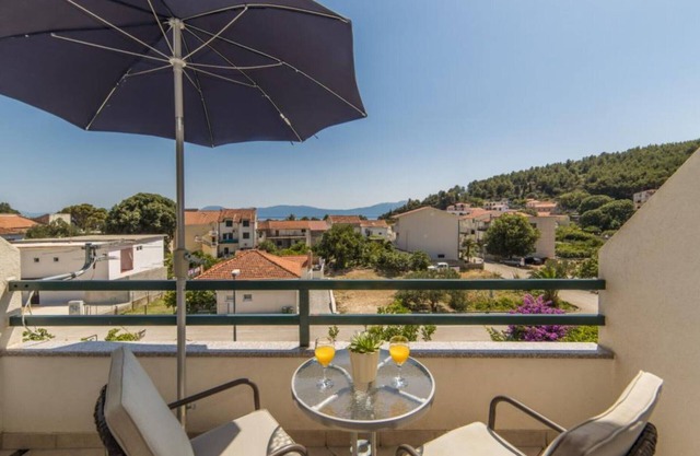 Apartments Nmn - Studio Apartment with Balcony 2