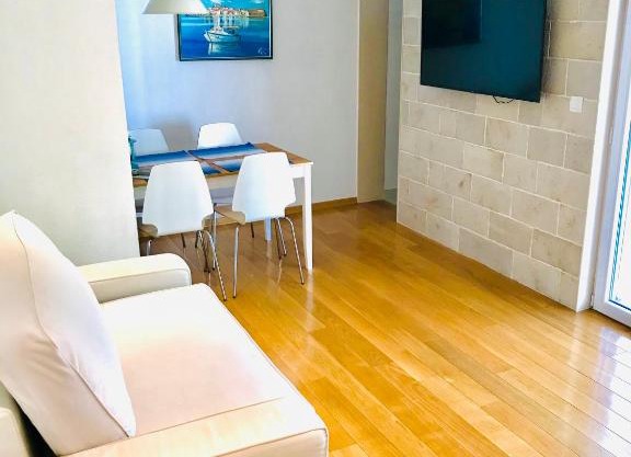 Apartments Paola