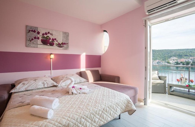 Apartments Pera