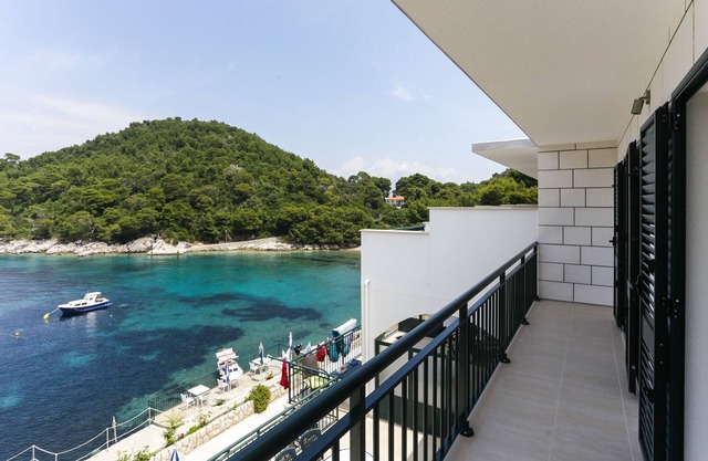 Apartments Posta - Deluxe One-Bedroom Apartment with Balcony and Sea View - Apartman 8