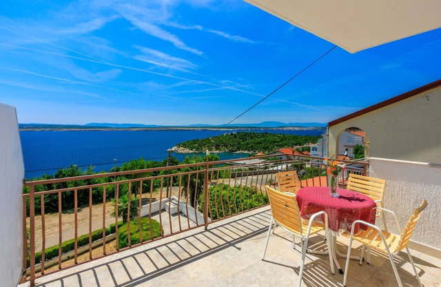Apartments Rozaria (66691-A6) - Dramalj (Crikvenica)
