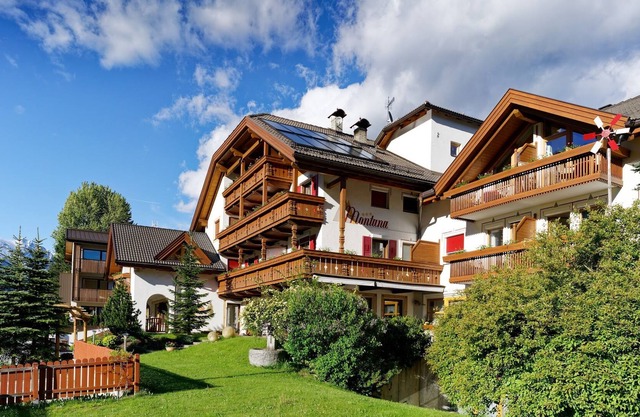 Apartments Residence Montana Typ A with Mountain View, Wi-Fi & Balcony