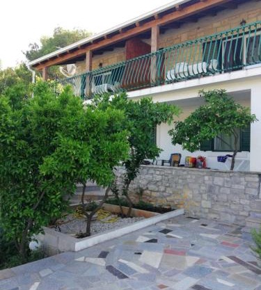 Apartments Rogac