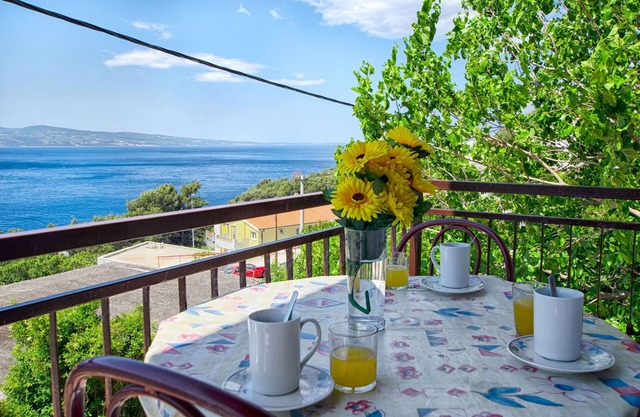 Apartments Stipe (29371-A2) - Lokva Rogoznica