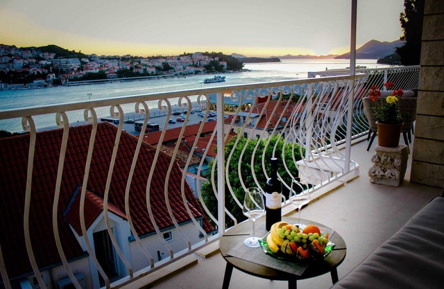 Apartments Tayra - Superior studio apartment with balcony (BR1)