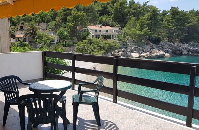 Apartments Teo i Ivana (53421-A1) - Bogomolje
