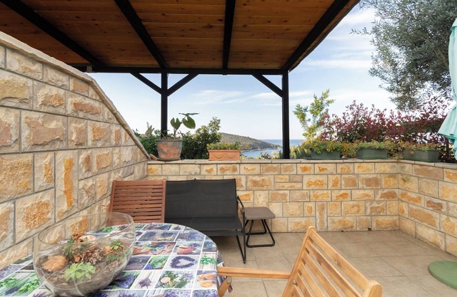 Apartments Toni (10299-A1) - Maslinica