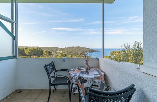 Apartments Toni (10299-A4) - Maslinica