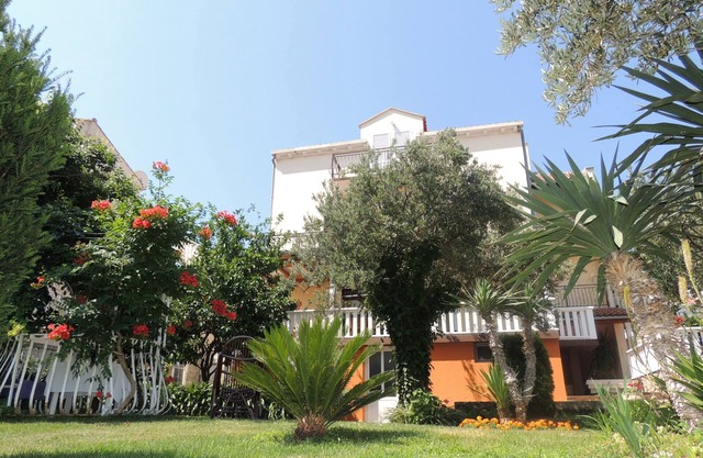 Apartments Travarevic