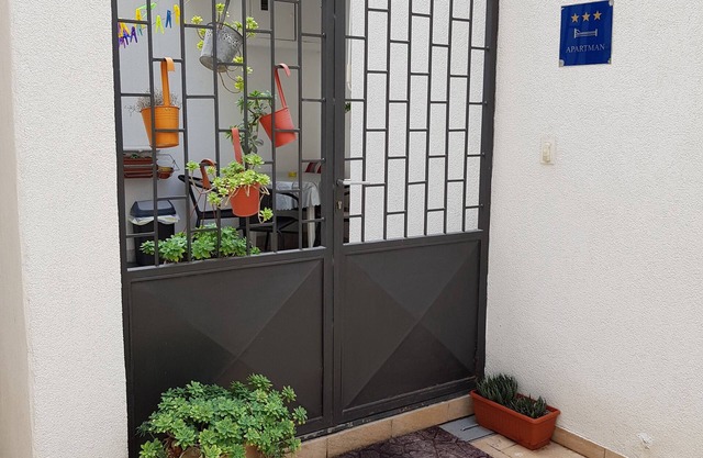 Apartments Vicenco top location Split
