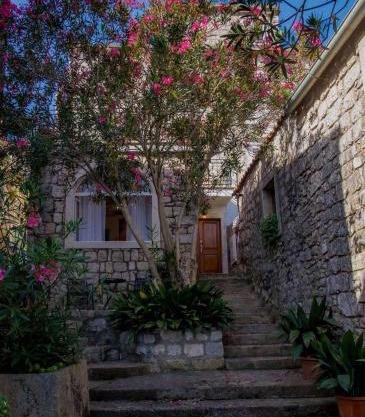 Apartments Villa Cardo
