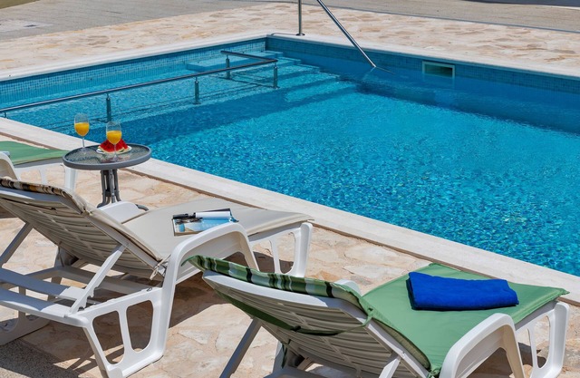 Apartments White House Rastovac
