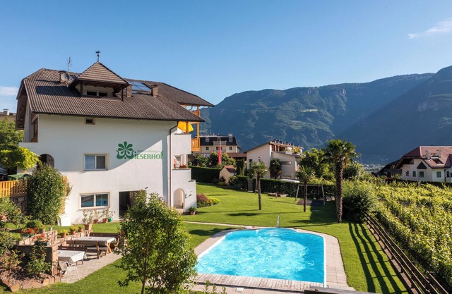 Apartments Wieserhof * in the sunny Adige Valley