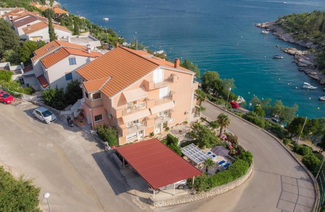 Apartments Zorica