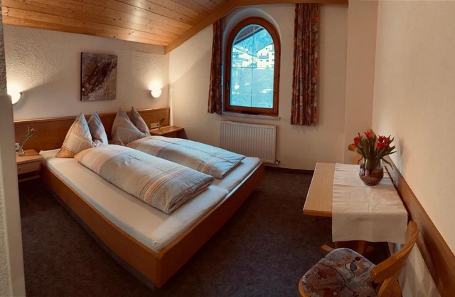 Aparts Handle und Haus Bergblick
