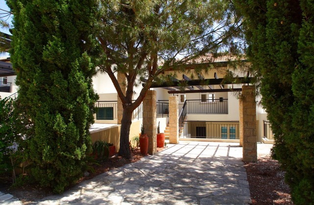 Aphrodite Hills 1 BR APTMT * BEST VALUE AND RESORT LOCATION * Sea + ravine views