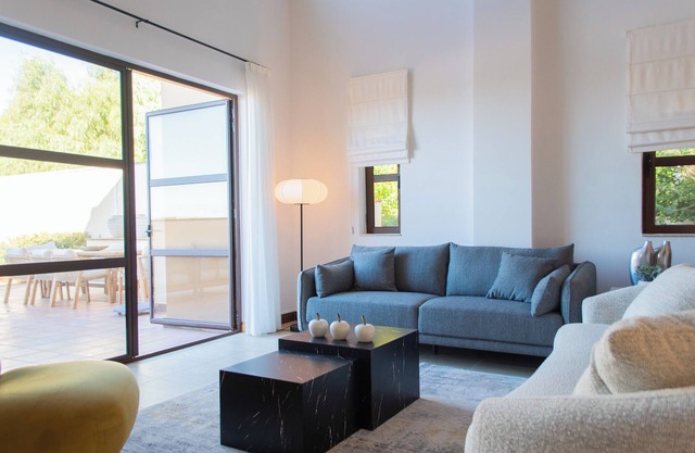 Aphrodite Hills Luxury Apartment with shared pool access L12