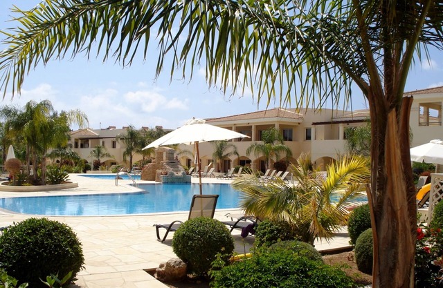 Aphrodite Sands Resort - Spacious pool side 2 Bedroom Apartment