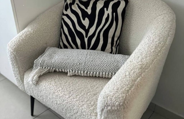 Apollo Luxe Living 2BR Urban
