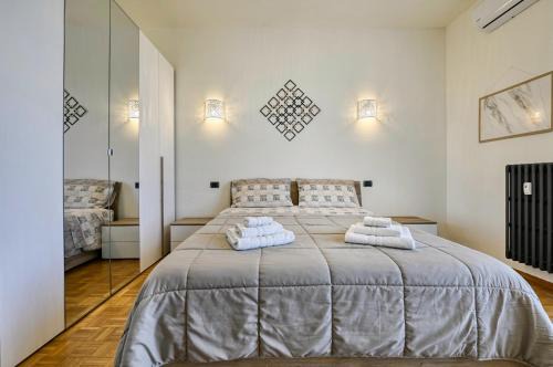 App 106m2 2letti matrimoniali e divano letto, box free - LA CASA VERDE - MilanoFieraRhoComo Saronno MXP Monza Ceriano Laghetto