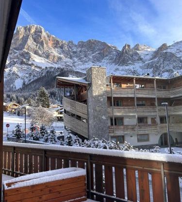 Appartamento con terrazza vista Pale di San Martino