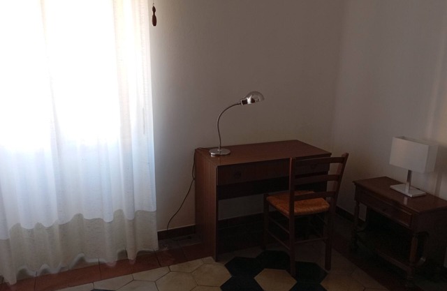 Appartament 120m2, 3 Rooms Historic Center next to Genoa Square park easy