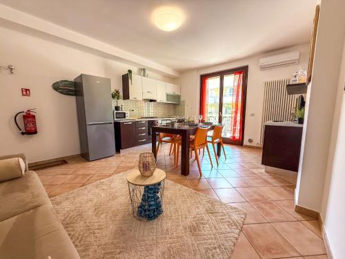 Appartamento a 40 mt dal mare, Vista Mare RifA791