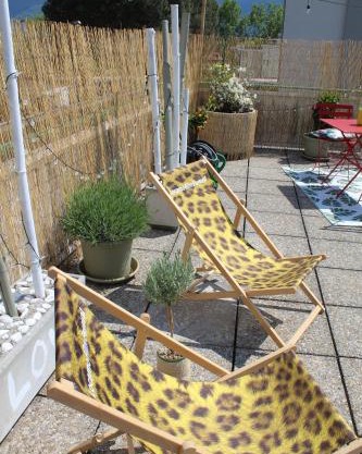 Appartamento con terrazza a due minuti dal lago