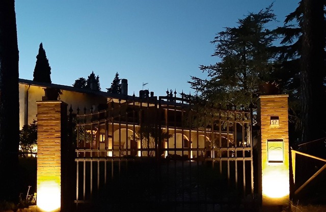 Appartamento in Casa di Campagna con Vista su Assisi