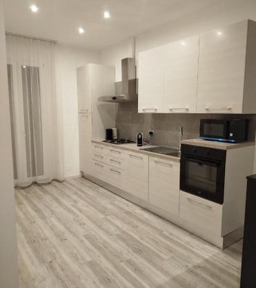 Appartamento Moderno, Comfort, Mare e Posizione Top