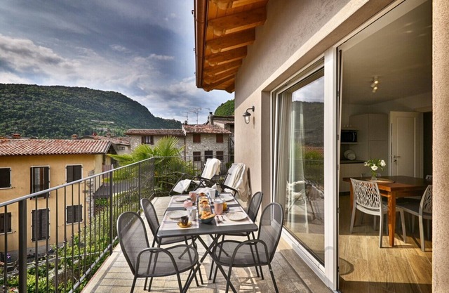 Appartamento Lucia by Theater Home - with big balcony and a panoramic view